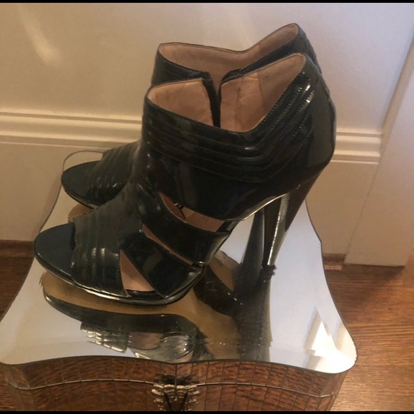 Coye Nokes Green Patent Bootie Size 7 - Picture 4 of 4